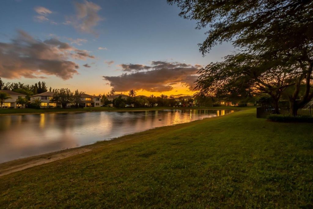 166 Catania Way, Royal Palm Beach, FL 33411 Photo