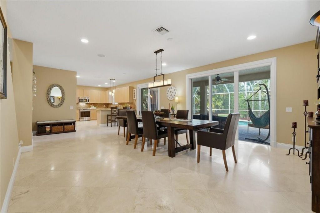 2444 Greenbrier Court, Weston, FL 33327 Photo