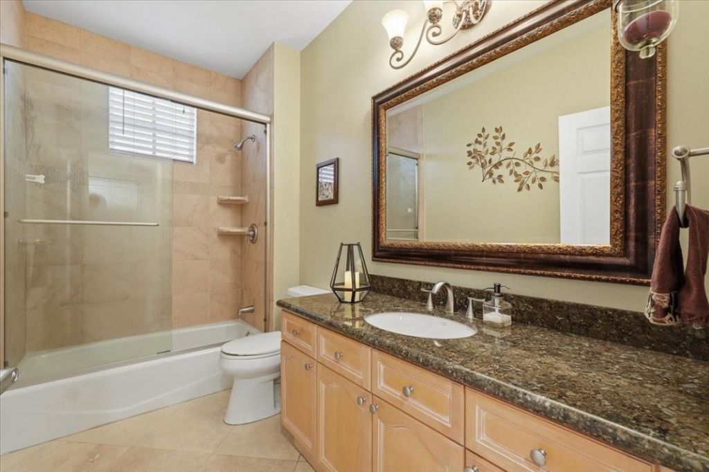 2444 Greenbrier Court, Weston, FL 33327 Photo