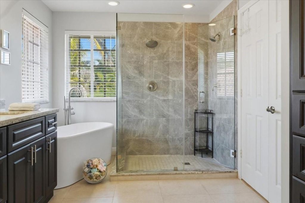 2444 Greenbrier Court, Weston, FL 33327 Photo