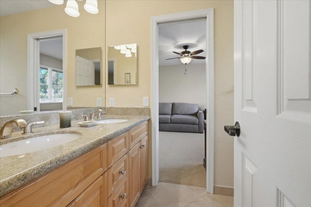 2444 Greenbrier Court, Weston, FL 33327 Photo