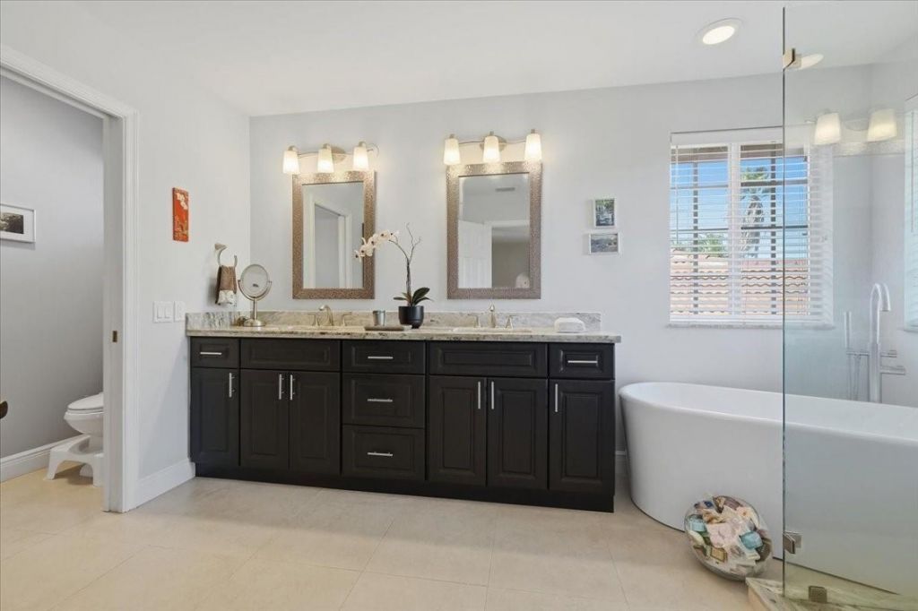 2444 Greenbrier Court, Weston, FL 33327 Photo