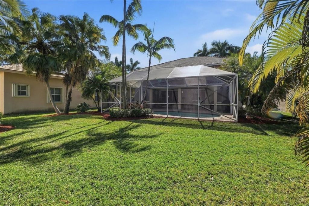 2444 Greenbrier Court, Weston, FL 33327 Photo