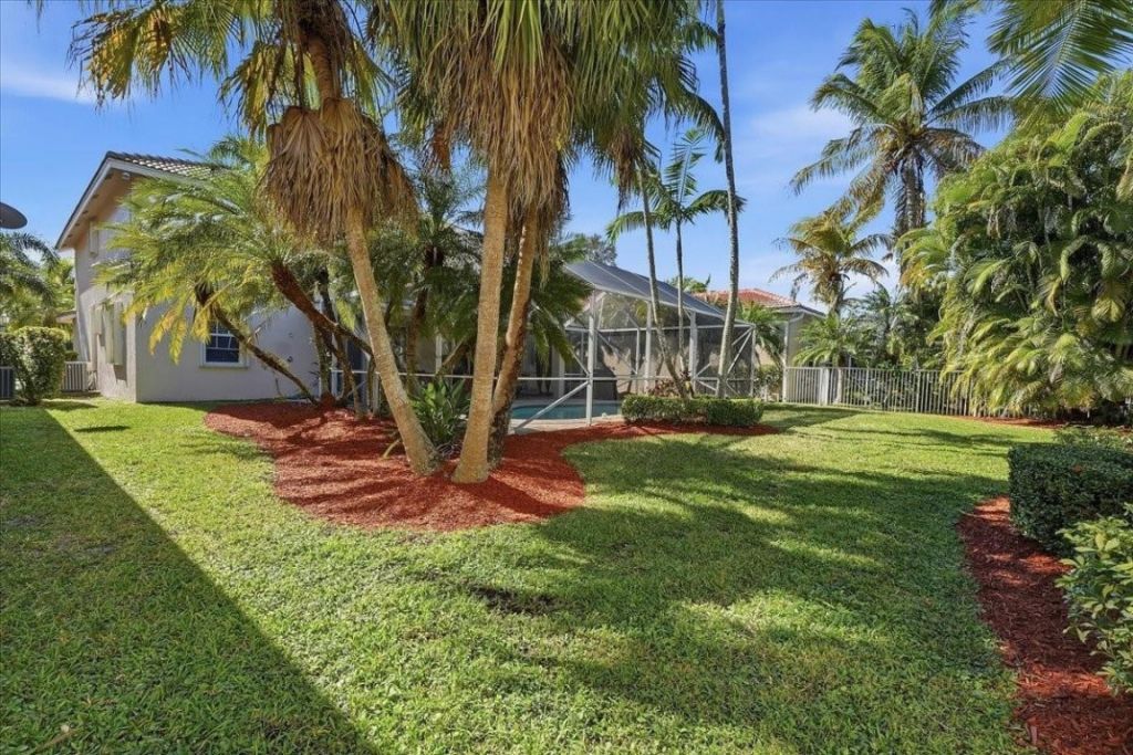 2444 Greenbrier Court, Weston, FL 33327 Photo