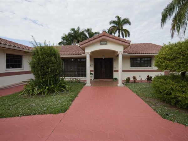 1261 Rodman St, Hollywood, FL 33019