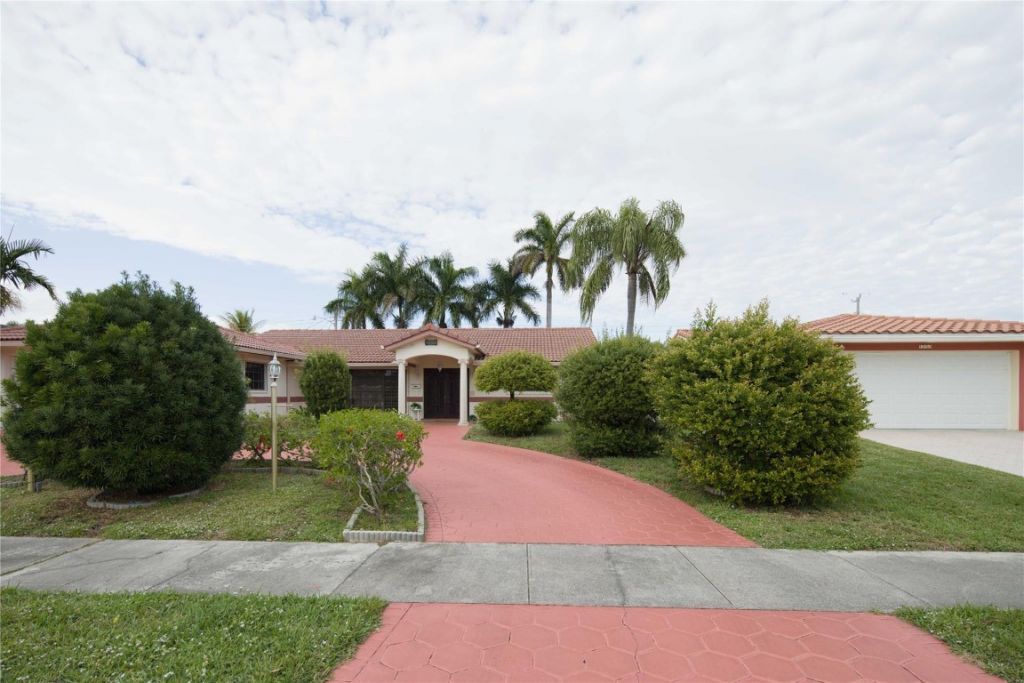 1261 Rodman Street, Hollywood, FL 33019 Photo