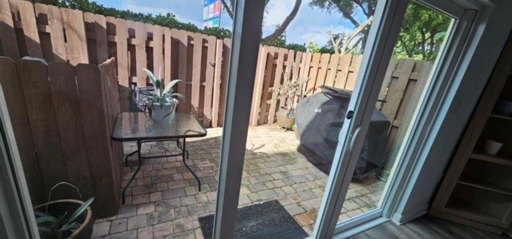 1690 NE 33rd Avenue, Unit 104-6, Homestead, FL 33033 Photo