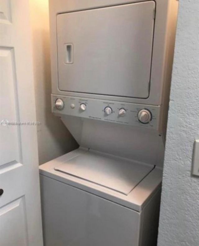 1690 NE 33rd Avenue, Unit 104-6, Homestead, FL 33033 Photo