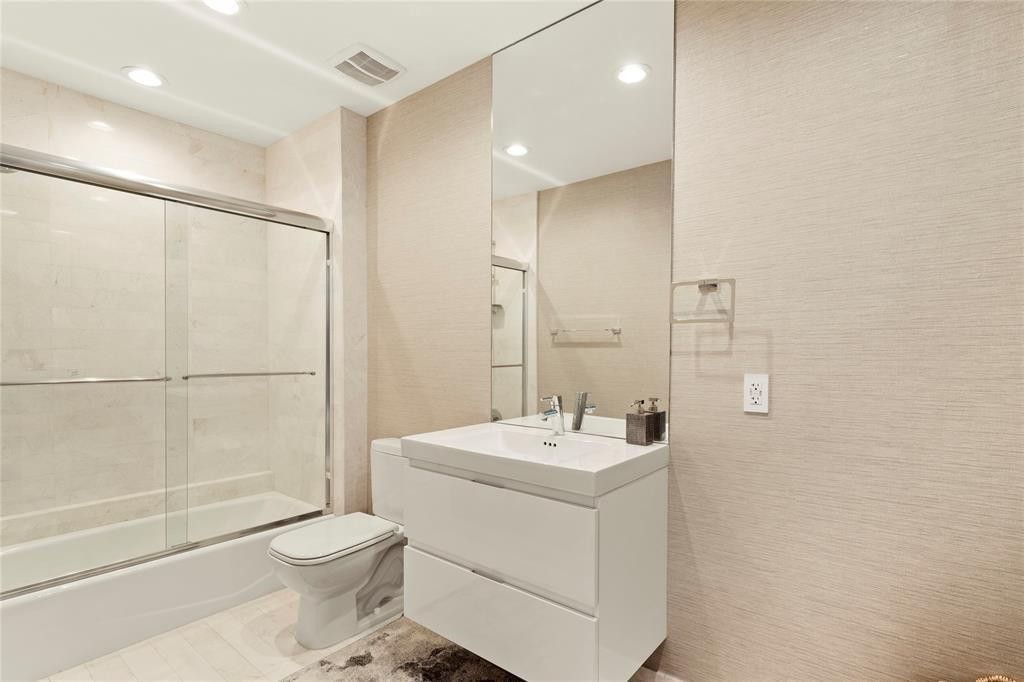 17301 Biscayne Boulevard, Unit Ph 7, Aventura, FL 33160 Photo