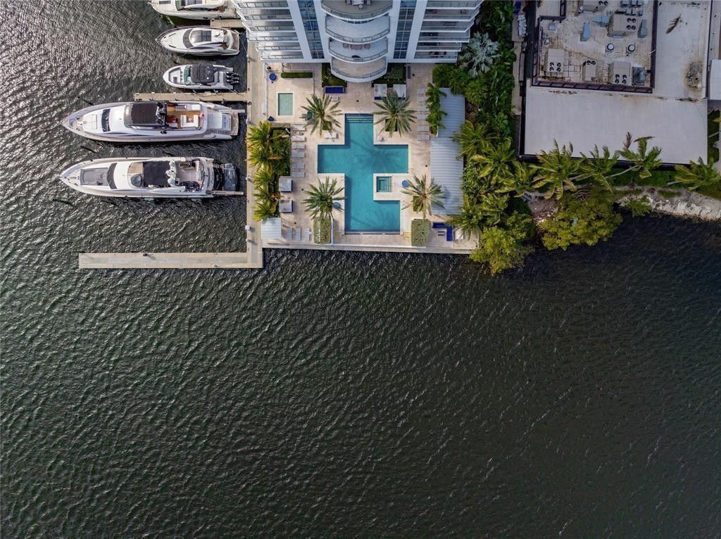 17301 Biscayne Boulevard, Unit Ph 7, Aventura, FL 33160 Photo