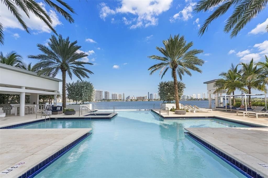 17301 Biscayne Boulevard, Unit Ph 7, Aventura, FL 33160 Photo