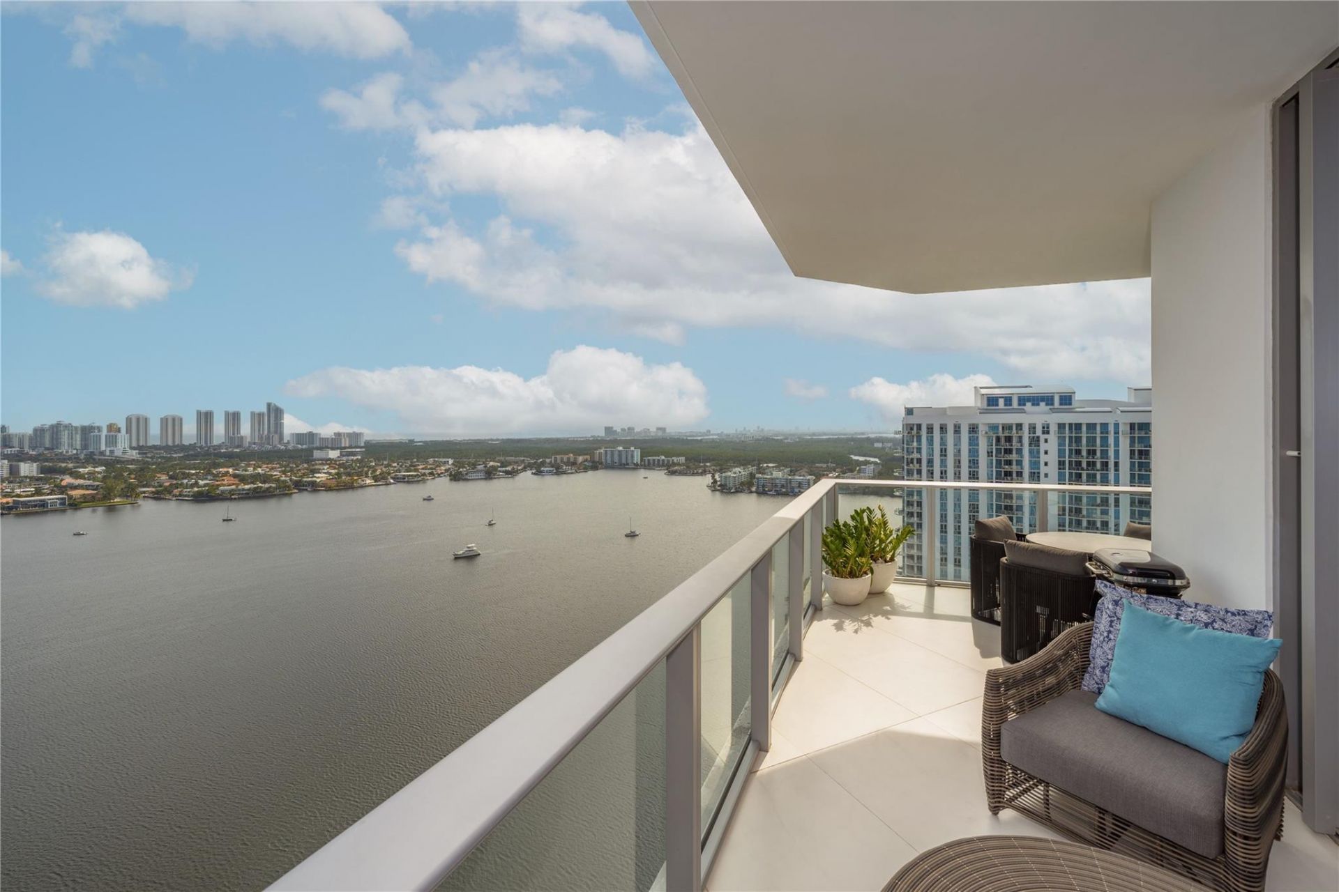 17301 Biscayne Boulevard, Unit Ph 7, Aventura, FL 33160 Photo