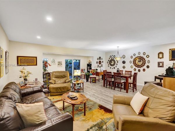 3302 Farragut St, Unit 5C, Hollywood, FL 33021