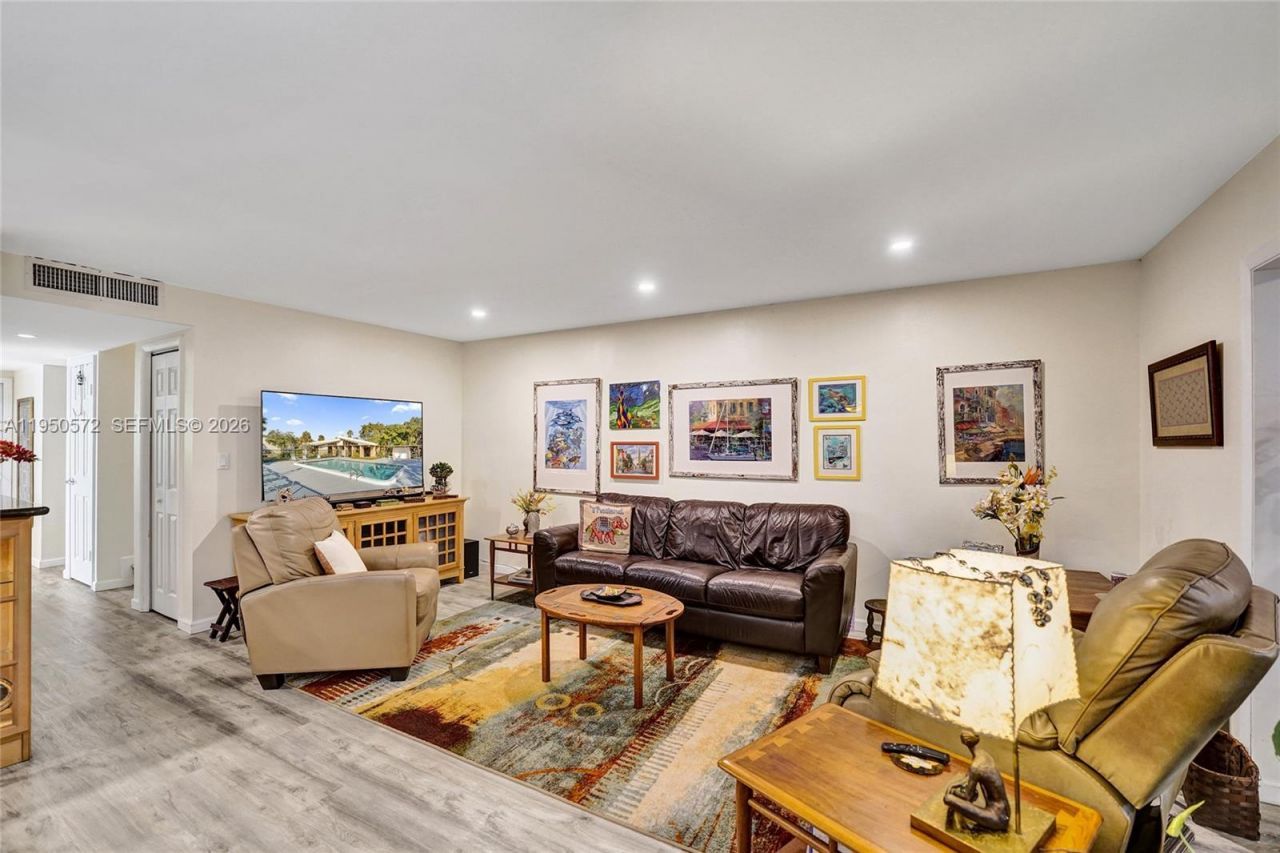 3302 Farragut St, Unit 5C, Hollywood, FL 33021 Photo