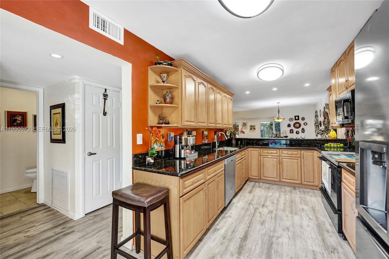 3302 Farragut St, Unit 5C, Hollywood, FL 33021 Photo