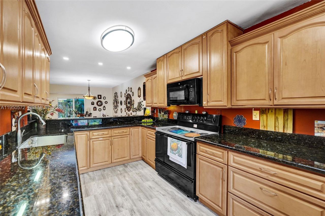 3302 Farragut St, Unit 5C, Hollywood, FL 33021 Photo