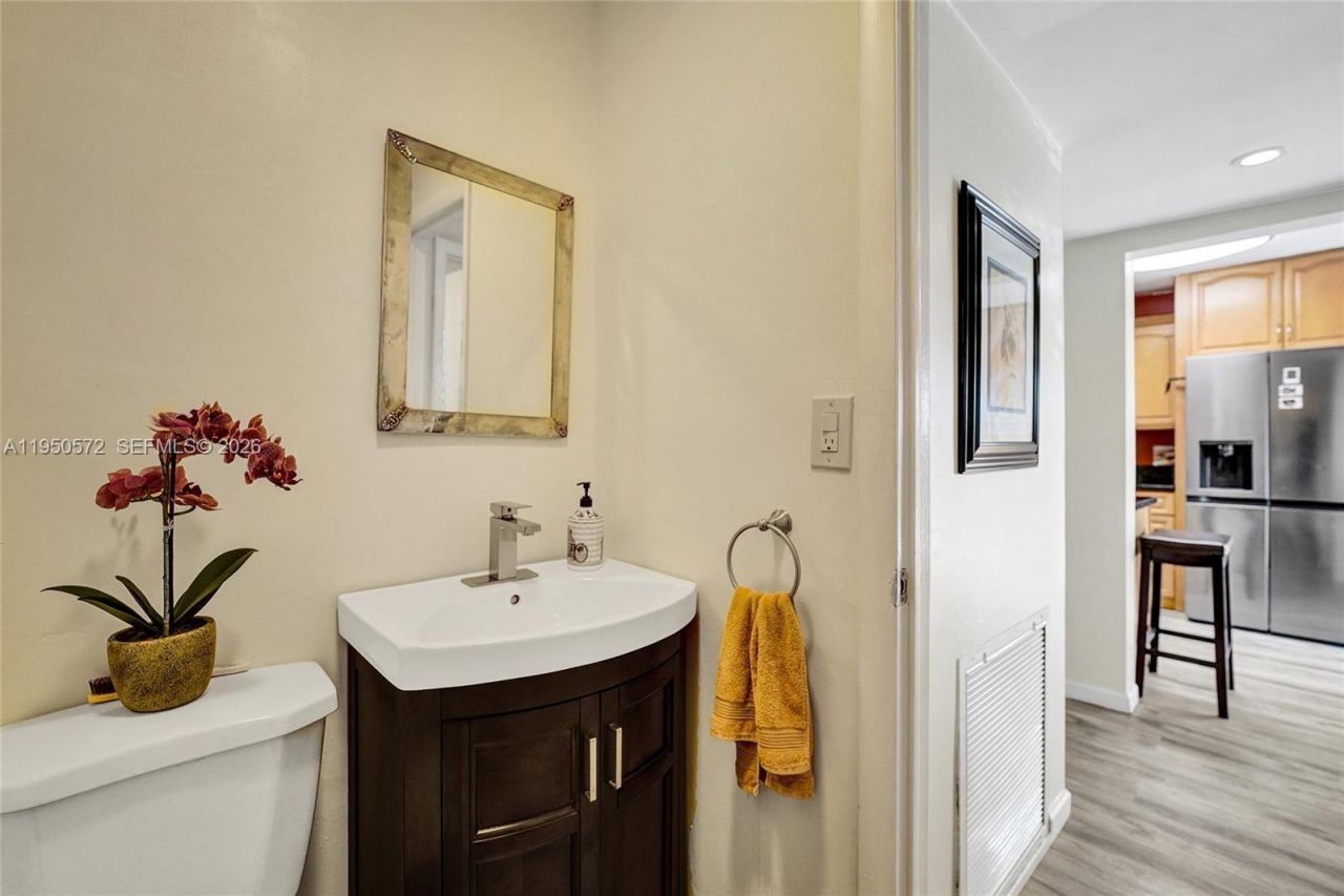 3302 Farragut St, Unit 5C, Hollywood, FL 33021 Photo