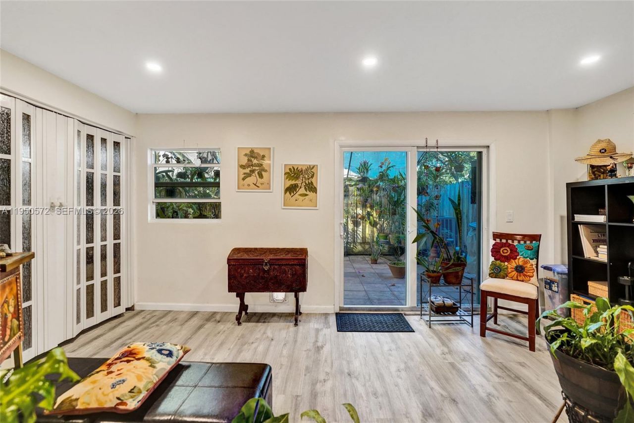 3302 Farragut St, Unit 5C, Hollywood, FL 33021 Photo