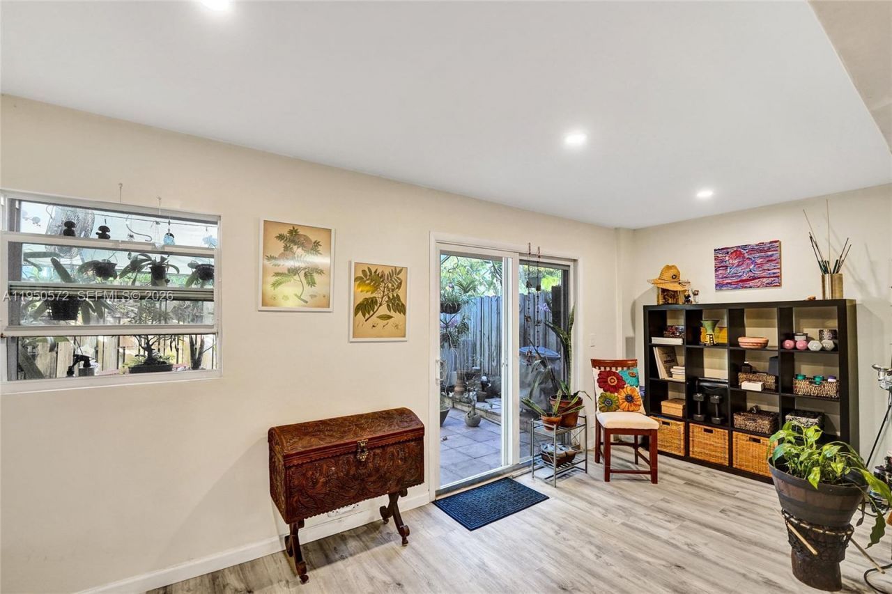 3302 Farragut St, Unit 5C, Hollywood, FL 33021 Photo