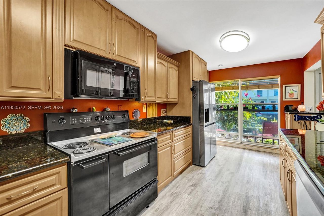 3302 Farragut St, Unit 5C, Hollywood, FL 33021 Photo