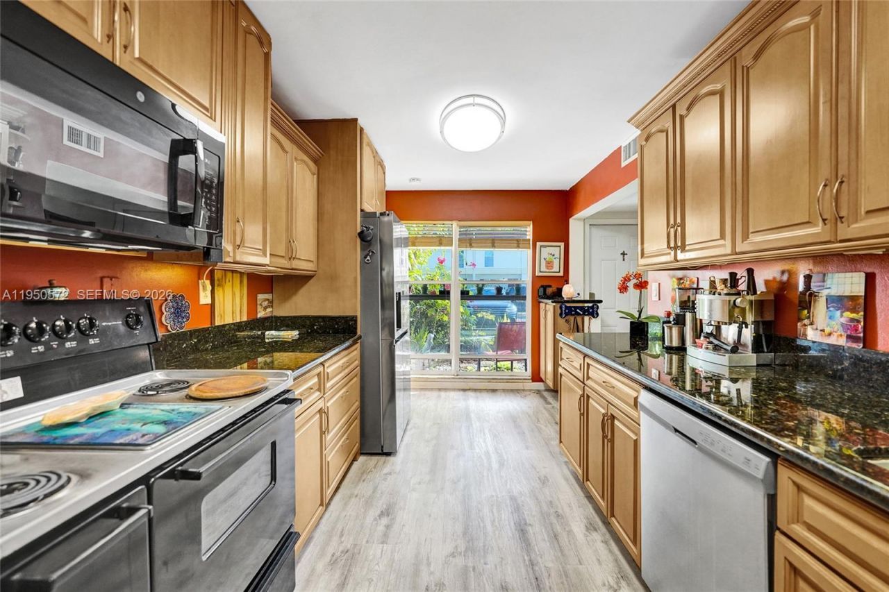 3302 Farragut St, Unit 5C, Hollywood, FL 33021 Photo