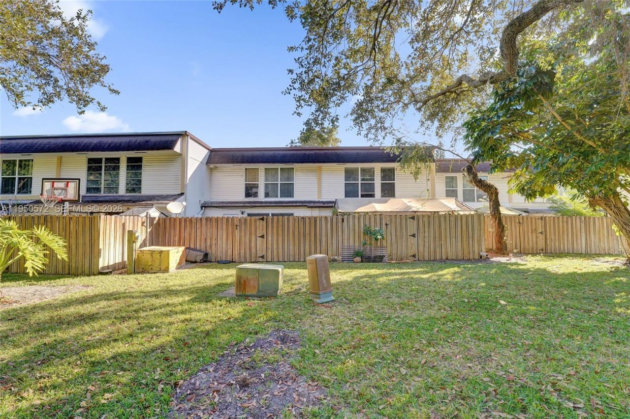 3302 Farragut St, Unit 5C, Hollywood, FL 33021 Photo