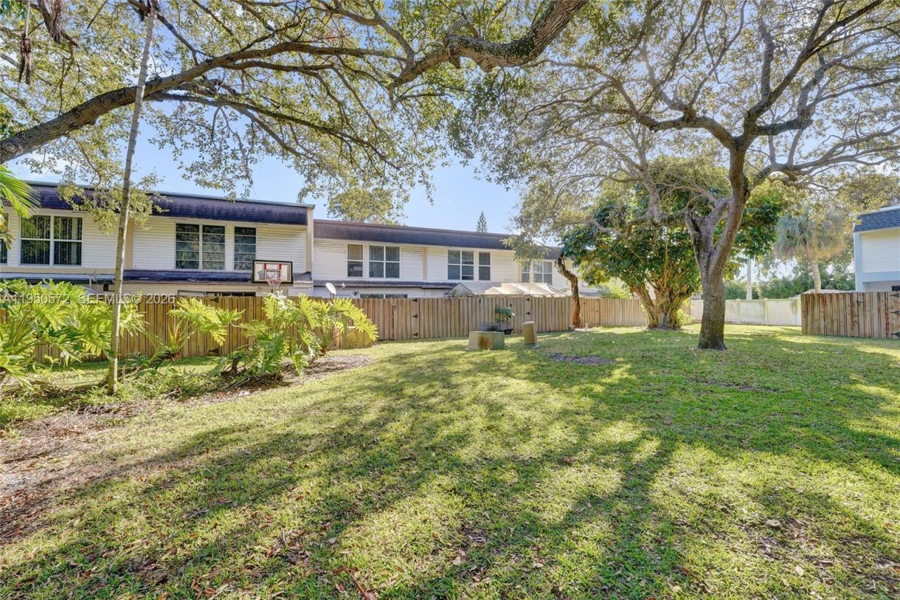 3302 Farragut St, Unit 5C, Hollywood, FL 33021 Photo