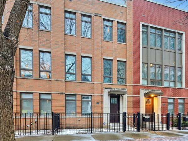 1640 S prairie Avenue, Chicago, IL 60616