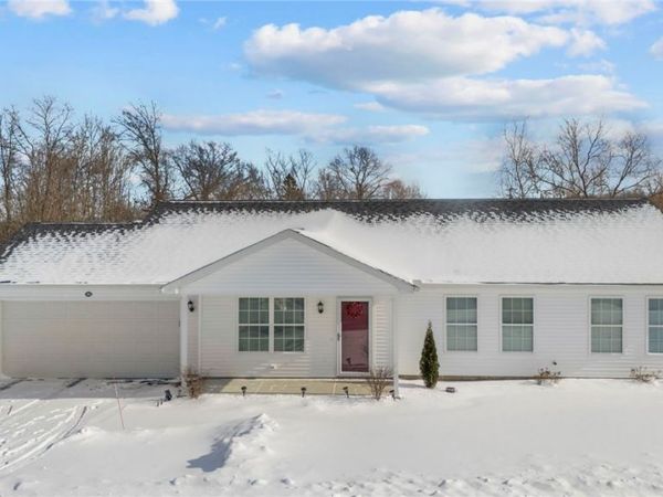 385 Nantucket Drive, Geneva, OH 44041