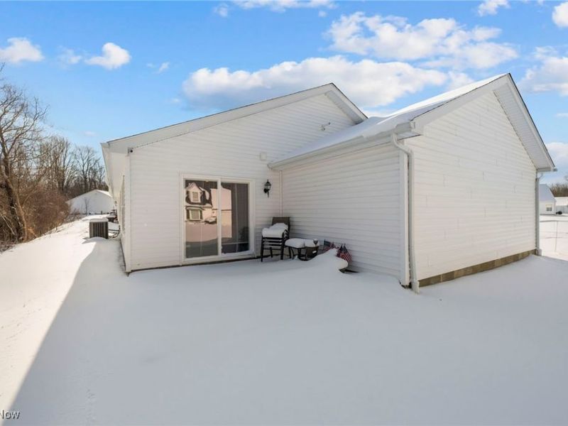 385 Nantucket Drive, Geneva, OH 44041 Photo 3