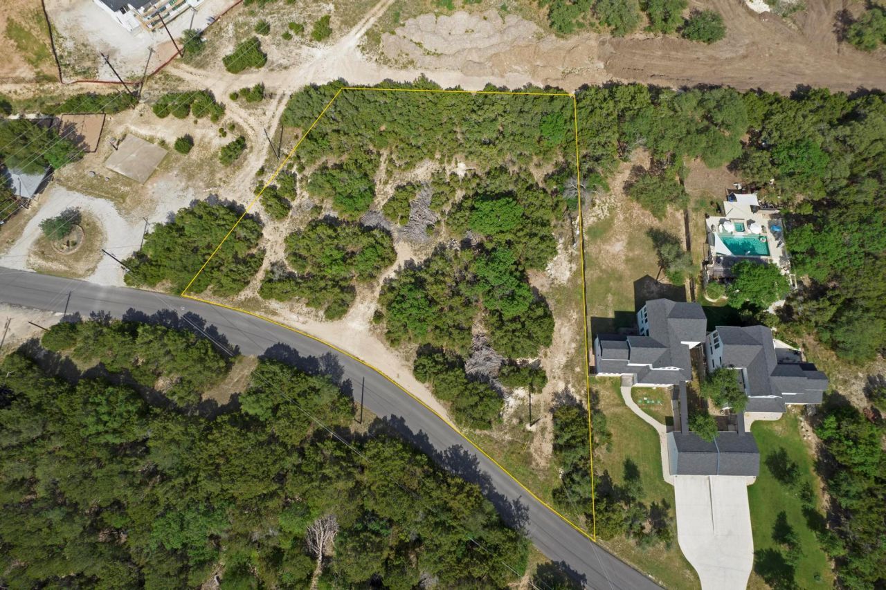 3515 Crosswind Dr, Spicewood, TX 78669 Main Photo