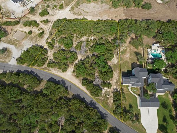 3515 Crosswind DR, Spicewood, TX 78669