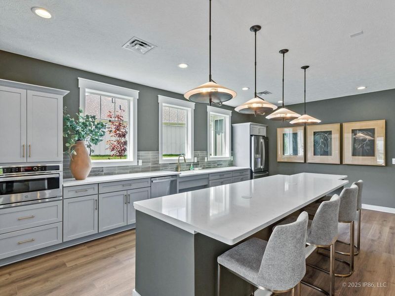 2058 Darilyn Drive , Grove City, OH 43123 Photo 9