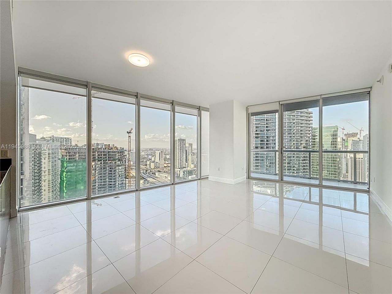 475 Brickell Ave, Unit 4215, Miami, FL 33131 Photo