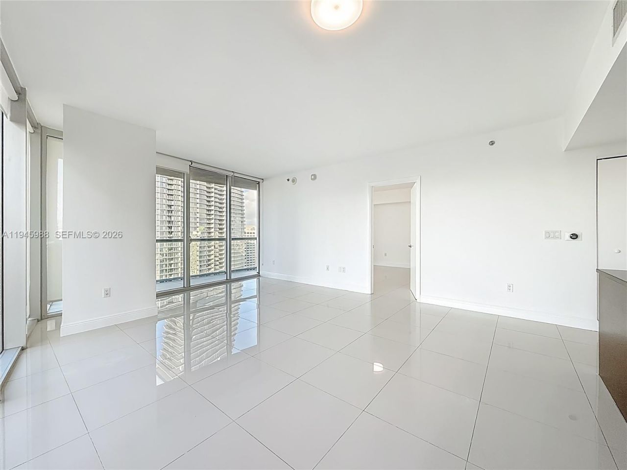 475 Brickell Ave, Unit 4215, Miami, FL 33131 Photo