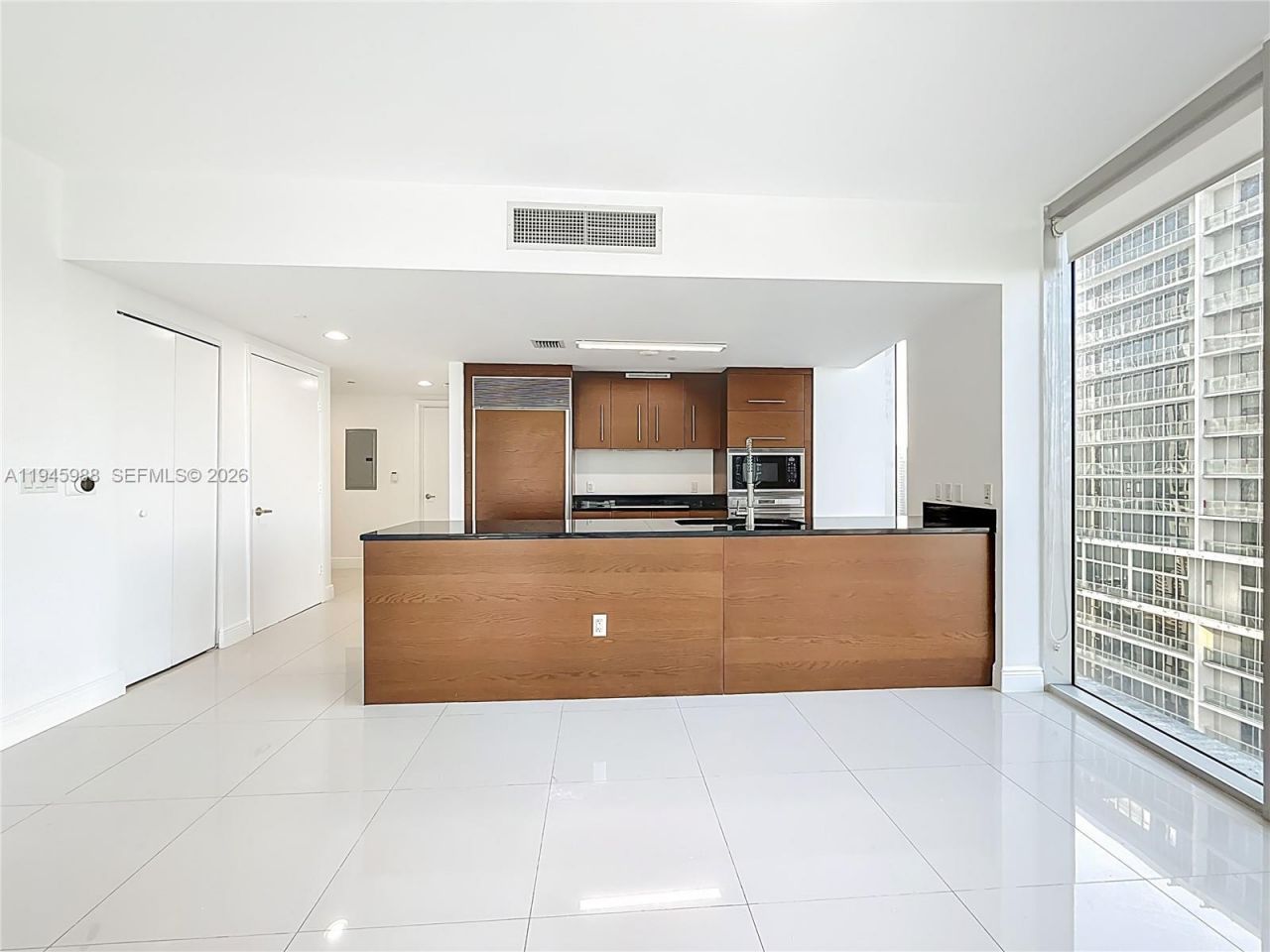 475 Brickell Ave, Unit 4215, Miami, FL 33131 Photo