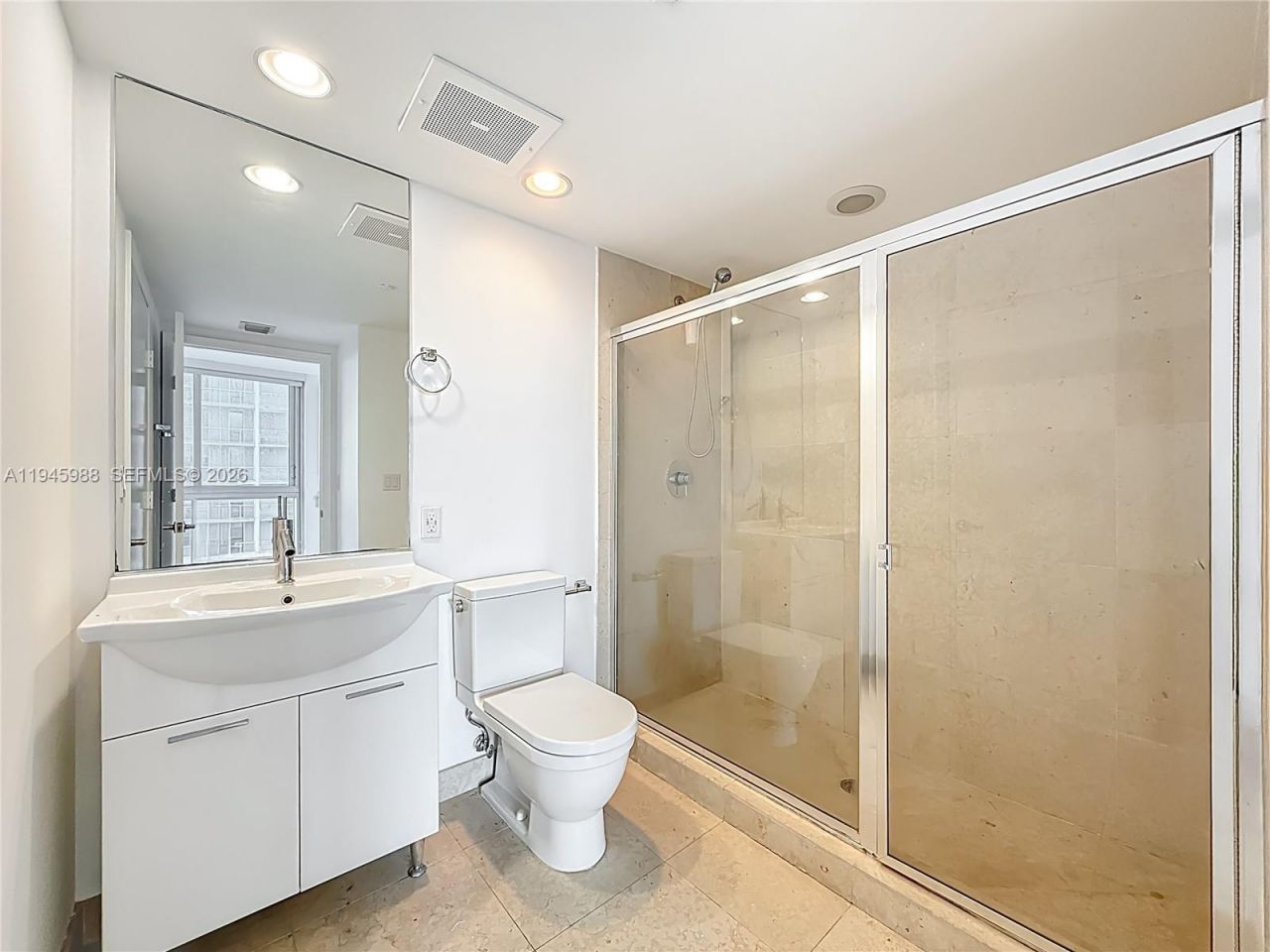 475 Brickell Ave, Unit 4215, Miami, FL 33131 Photo