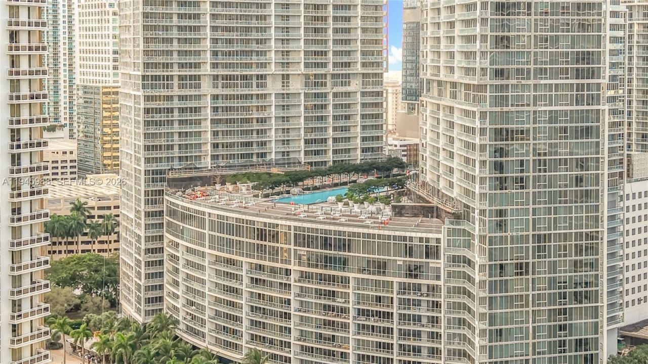 475 Brickell Ave, Unit 4215, Miami, FL 33131 Photo