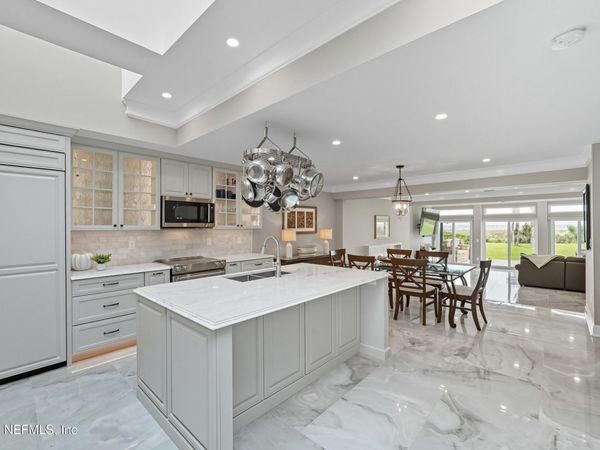 50 SEMINOLE LANDING Road, Atlantic Beach, FL 32233