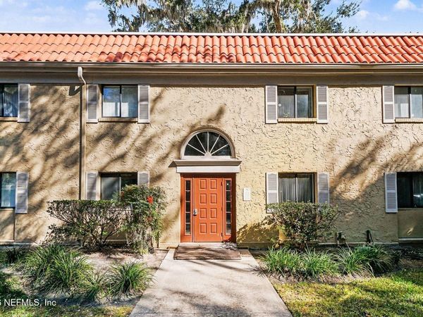 5811 ATLANTIC Boulevard, Unit 211, Jacksonville, FL 32207