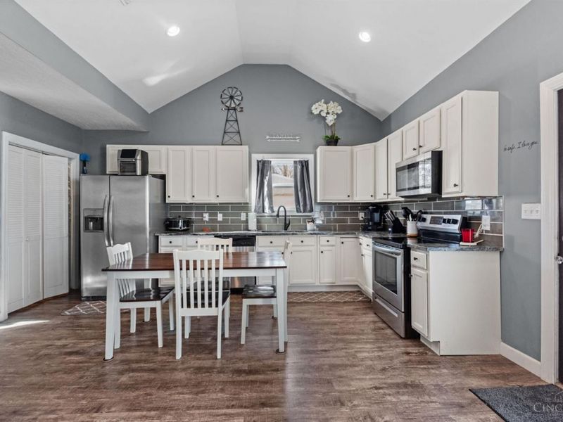 236 N Main Street, Bethel, OH 45106 Photo 16