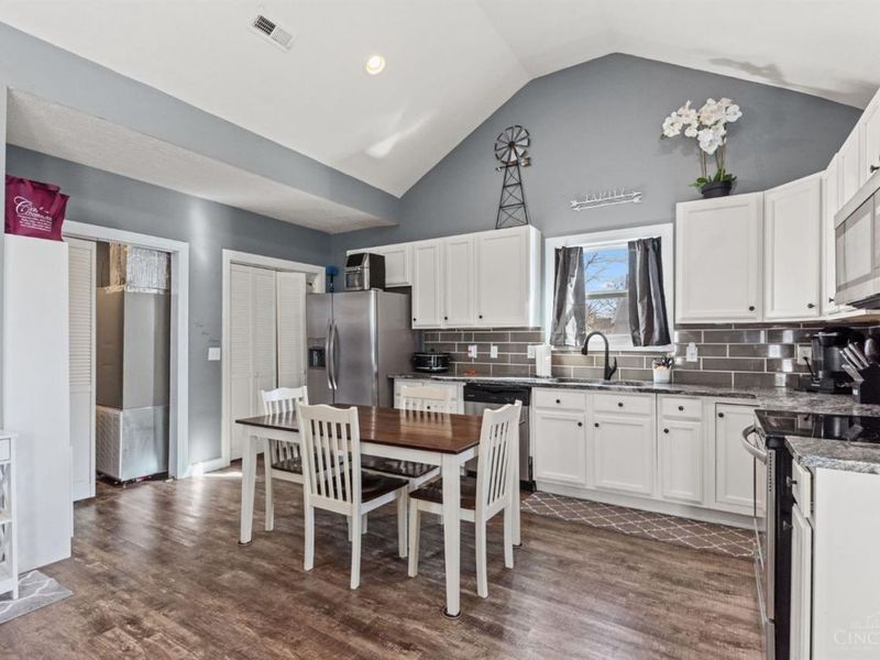 236 N Main Street, Bethel, OH 45106 Photo 17