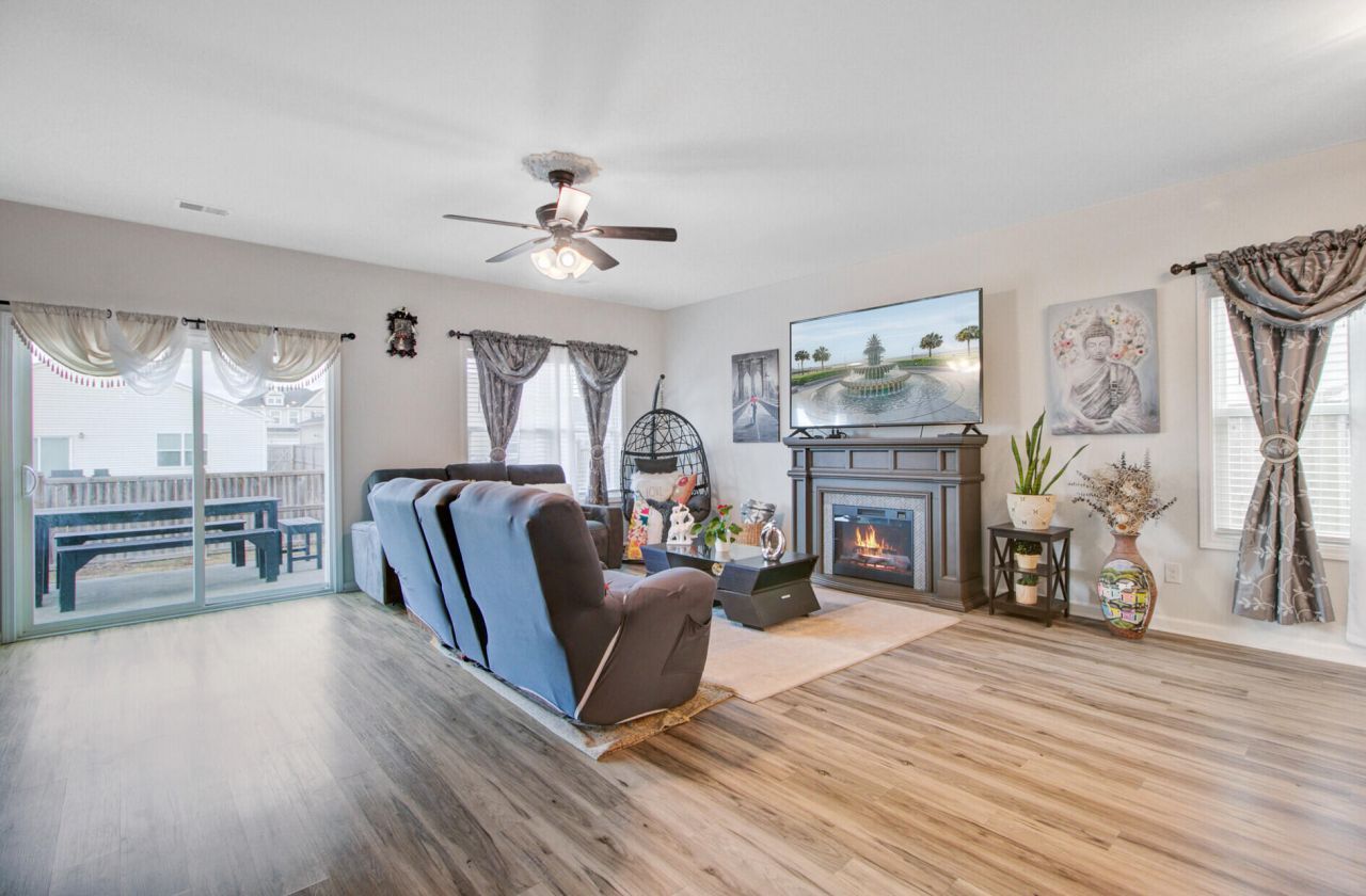 142 Clydesdale Circle Photo 13