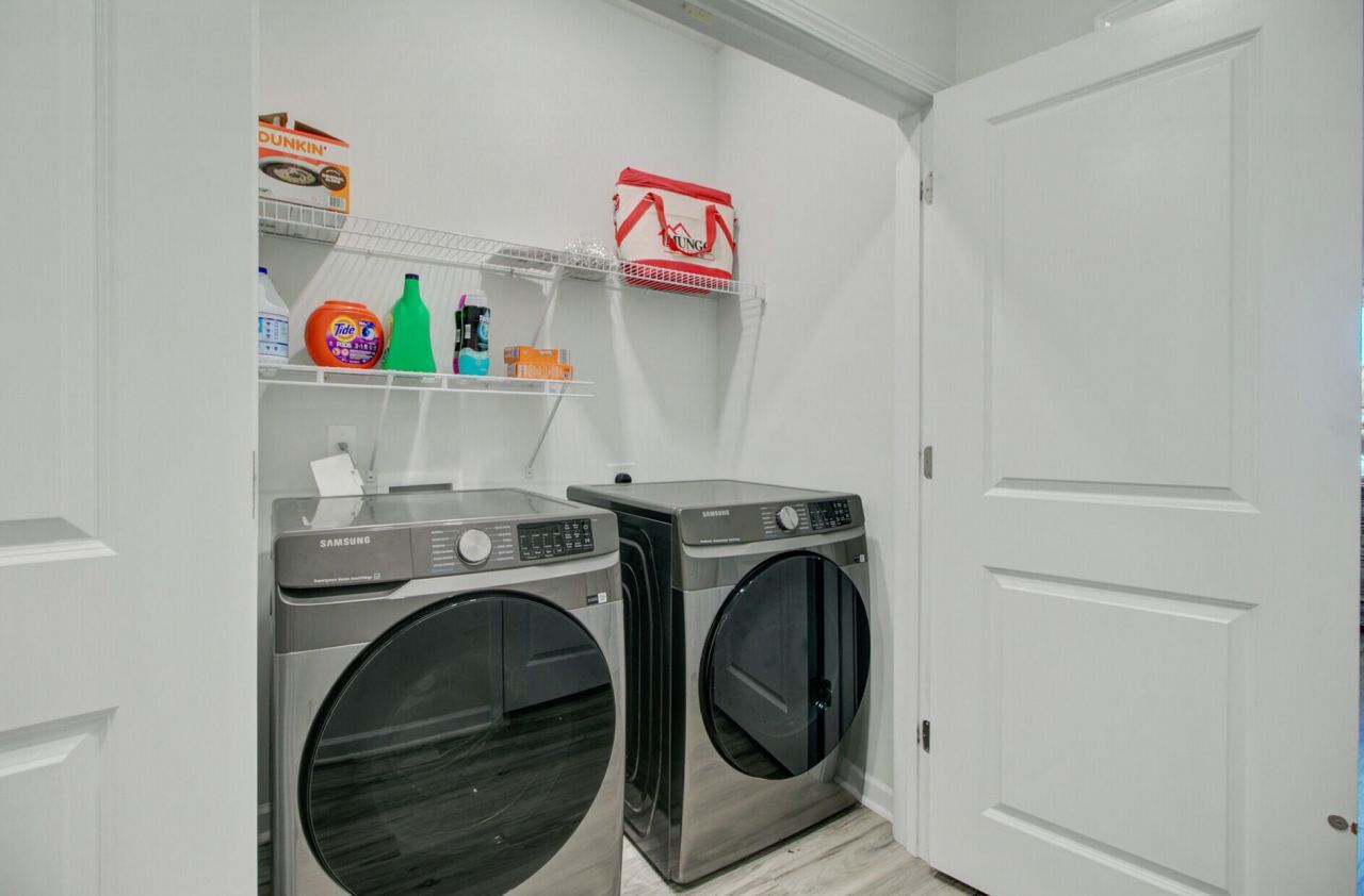 142 Clydesdale Circle Photo 17