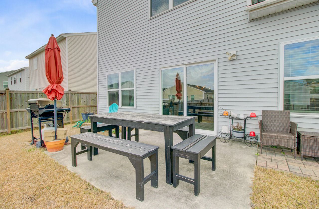 142 Clydesdale Circle Photo 33