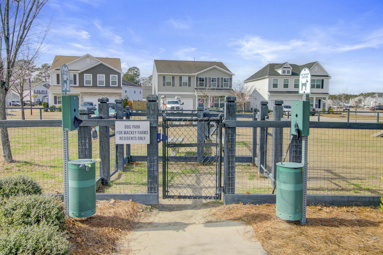 142 Clydesdale Circle Photo 46