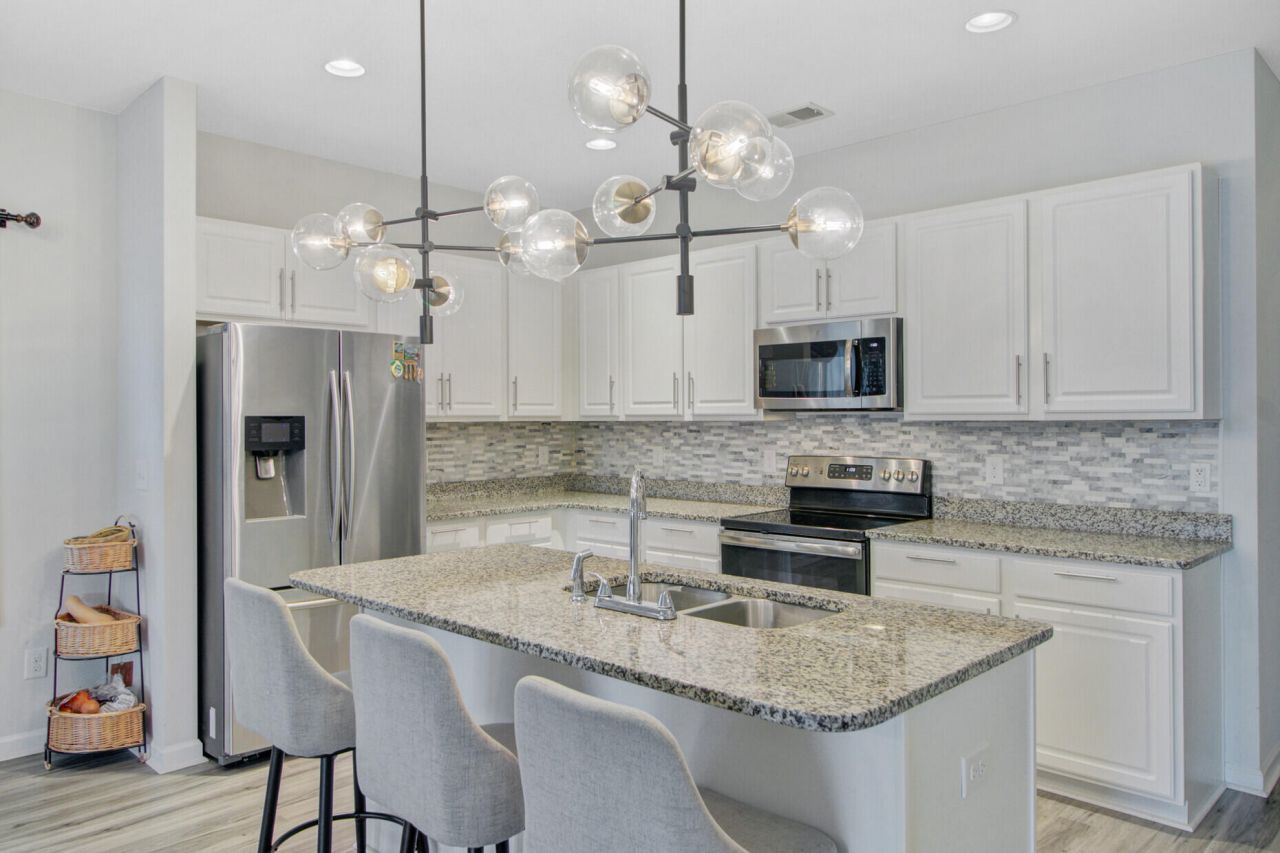 142 Clydesdale Circle Photo 9