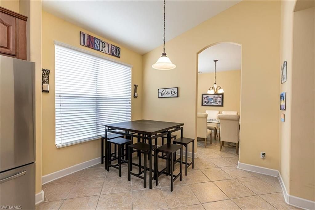 1674 Serrano Cir, Naples, FL 34105 Photo