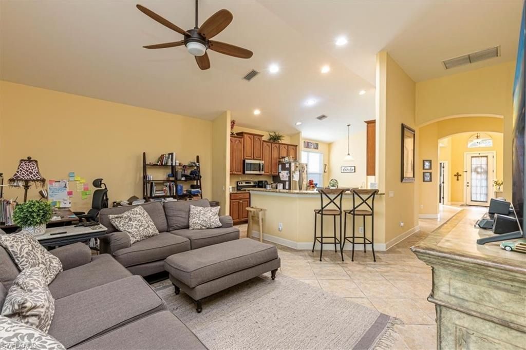 1674 Serrano Cir, Naples, FL 34105 Photo