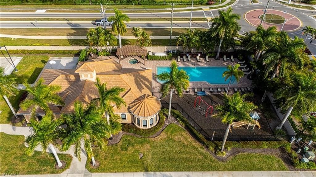 1674 Serrano Cir, Naples, FL 34105 Photo